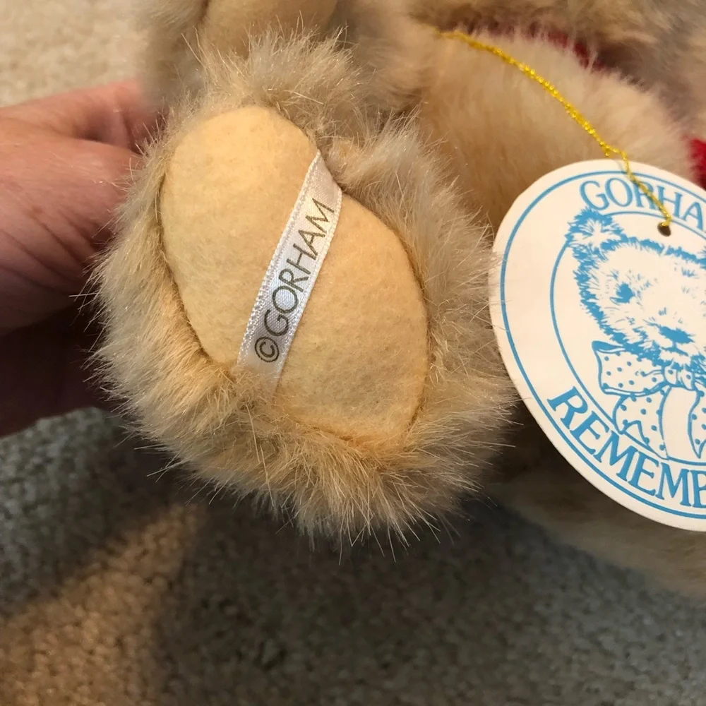 Gorham Remembears Teddy Bear Vintage 1985 Red Green Scarf Hat Jointed Plush NWT - Picture 7 of 8